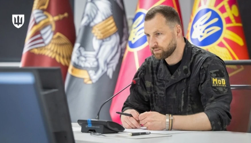 Хмара придатний до служби, але очолив Міноборони як цивільна особа