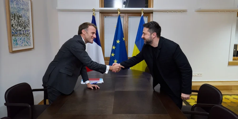 Зустріч Зеленського з Макроном у Брюсселі в межах саміту Євросоюзу